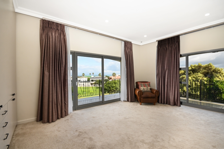 5 Bedroom Property for Sale in Greenways Golf Estate Western Cape